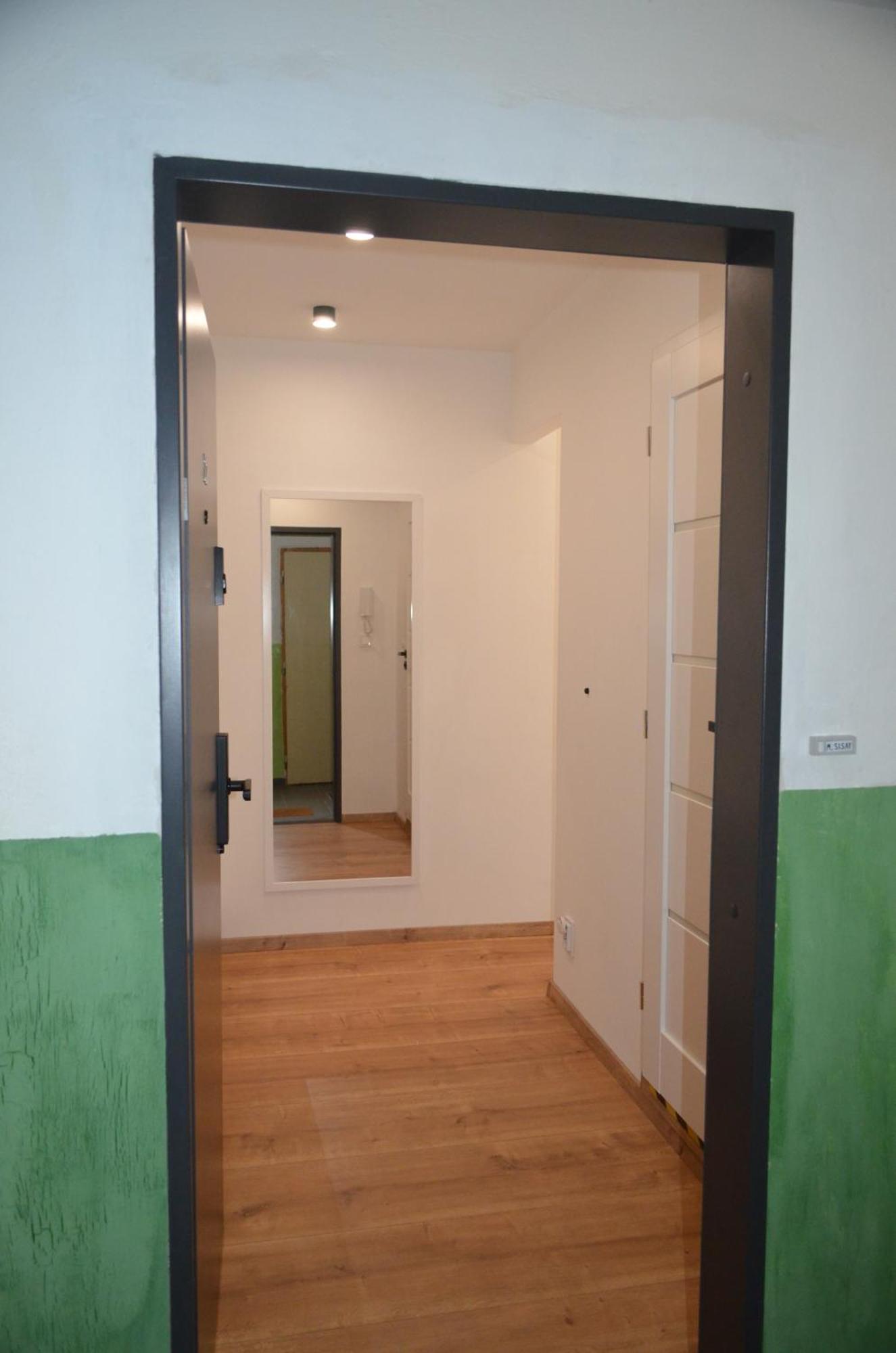 Apartment Hemsen Presov Bagian luar foto