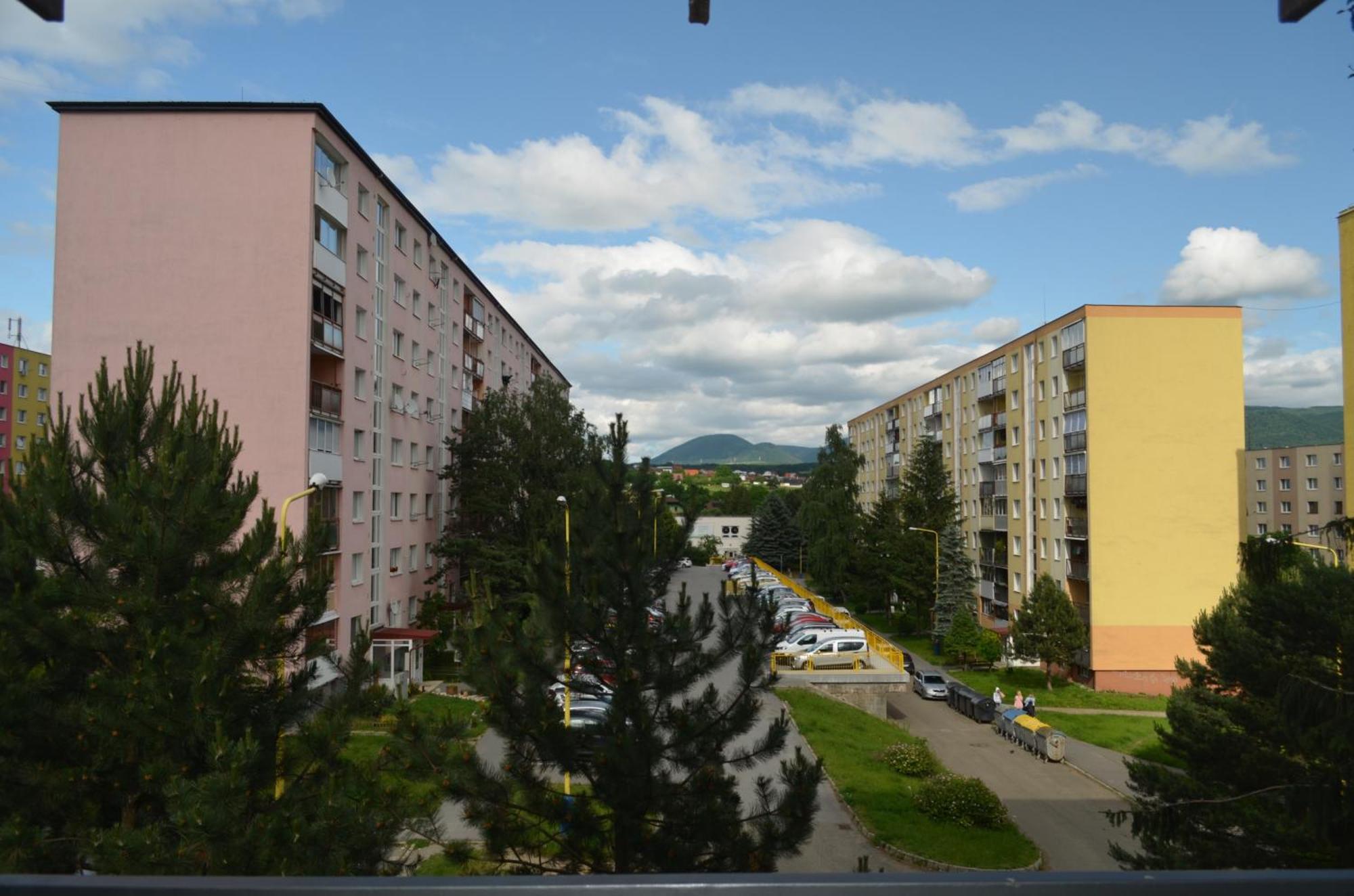 Apartment Hemsen Presov Bagian luar foto